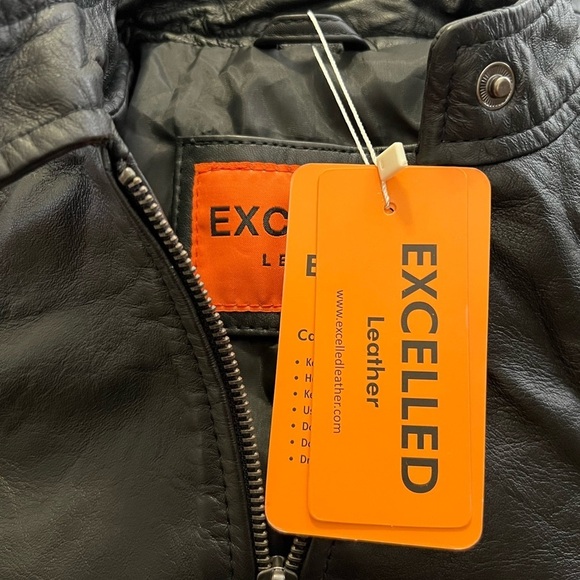 EXCELLED • Women’s Black Leather Biker Motorcycle Vintage Jacket - Picture 9 of 9